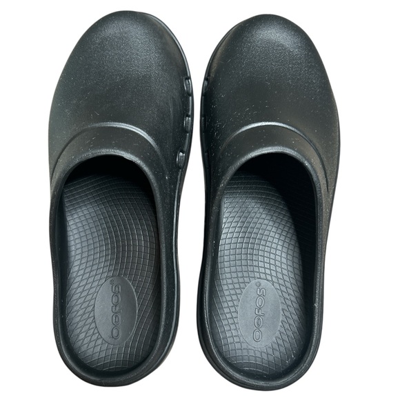 OOFOS Oocloog Clogs Black Comfort Recovery Slip On Loafers 
US Men's 6 Women's 8 - Picture 7 of 8